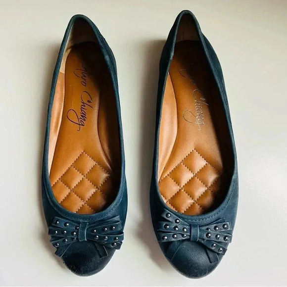 Arturo Chiang Navy Blue Studded Bow Leather Flats - Picture 1 of 7